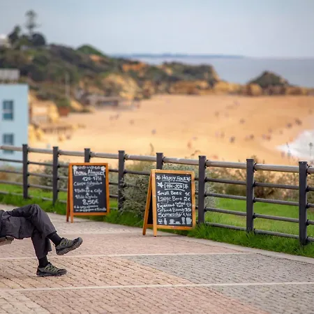 ★ Sea View ★ 1 Minute To Oldtown And ★ *