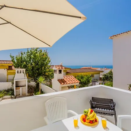 ★ Sea View ★ 1 Minute To Oldtown And ★ Casa de Férias Albufeira